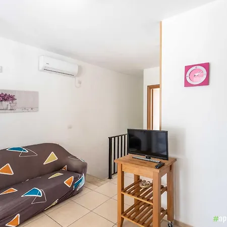 Violetta A Mancaversa, Apulia Apartmán *